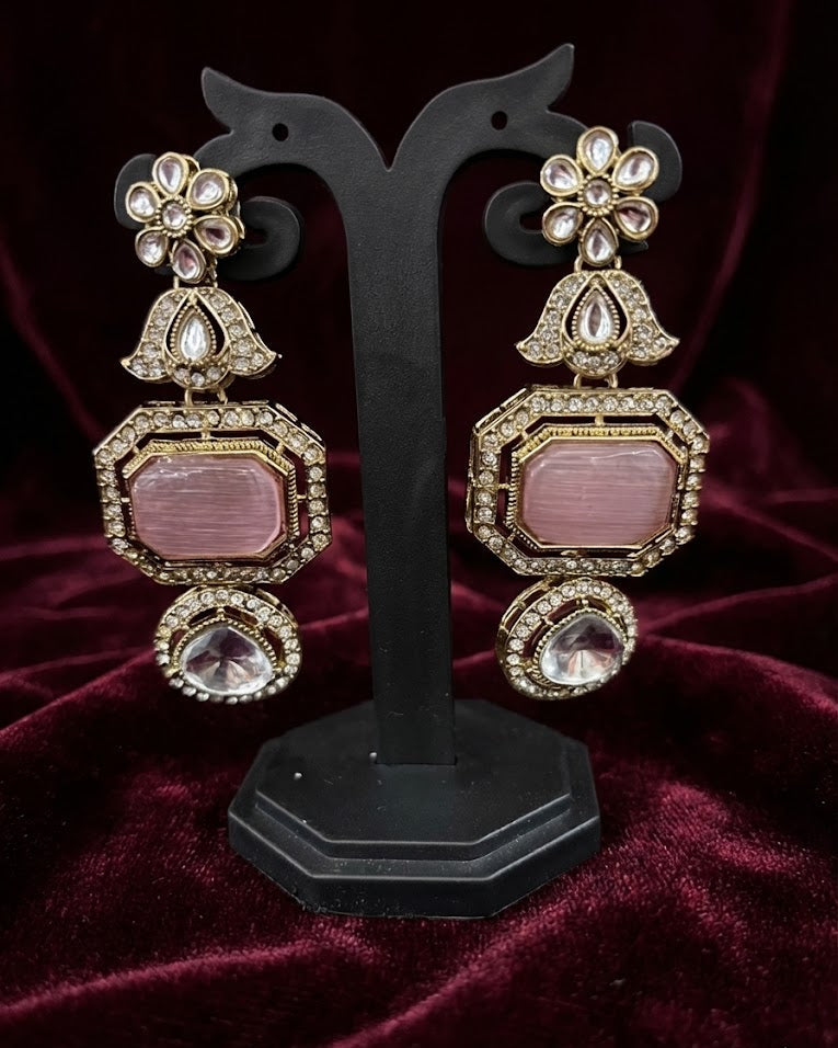 The Blush Pink Heritage Polki Necklace and Mang-Tika Set