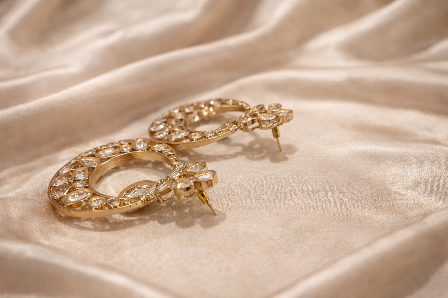 The Gulmarg Rose Gold Victorian Polki Necklace & Chandbali Set