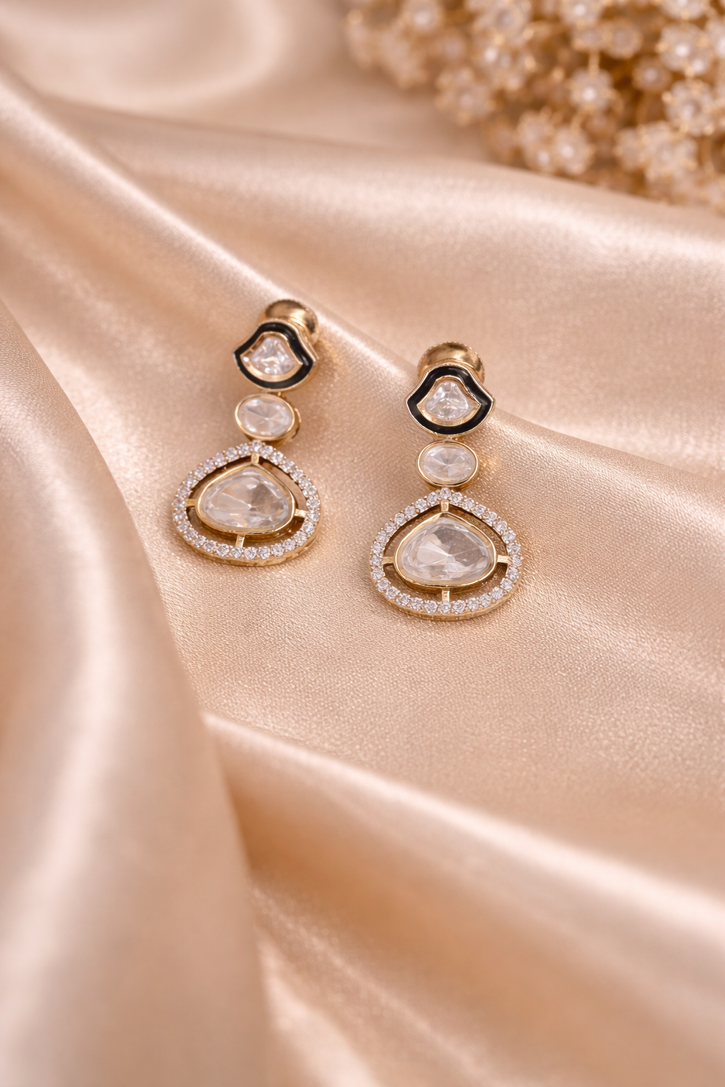 Delicate Grace: Single-Line Polki Pendant Set - Emerald Green